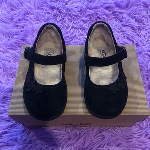 Ugg’s Australia Little Girls Shoes